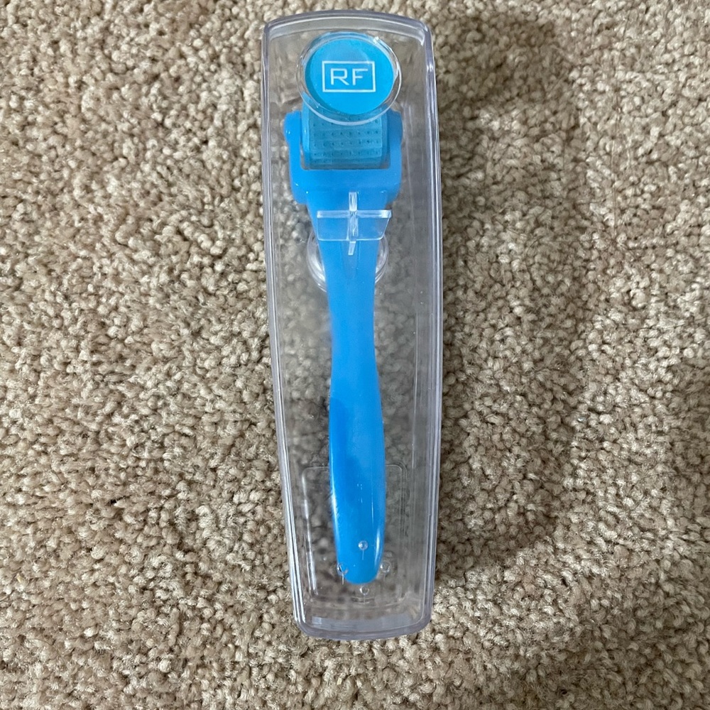 Rodan and fields amp md roller
